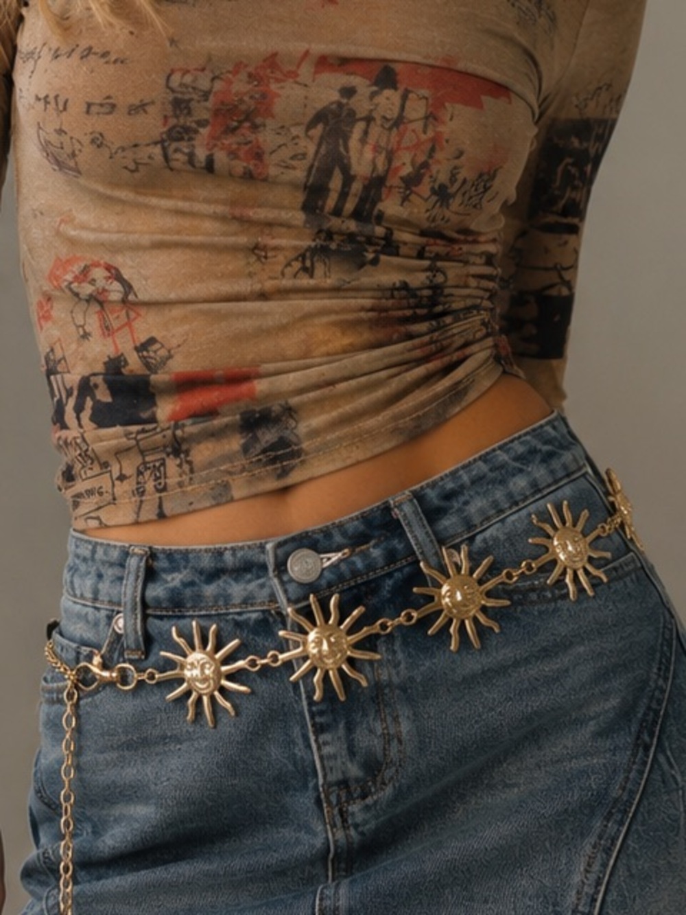 Gold Sun Face Chain Belt - Radiant Sunburst Link